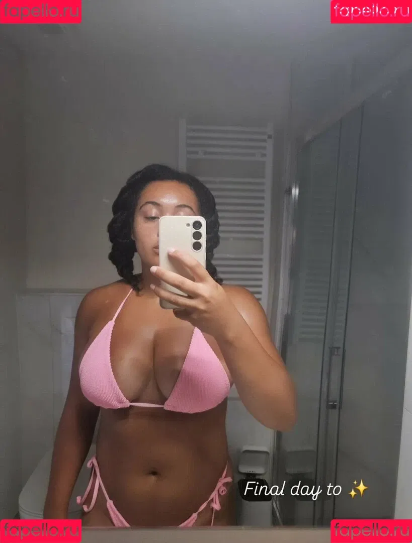 Louisa Mussington-Boreham / bigbootybritish / https: / loumb / modernbritishrose Onlyfans Photo Gallery 