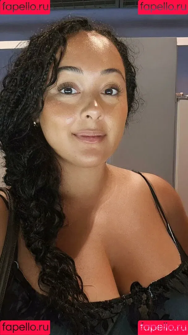 Louisa Mussington-Boreham / bigbootybritish / https: / loumb / modernbritishrose Onlyfans Photo Gallery 