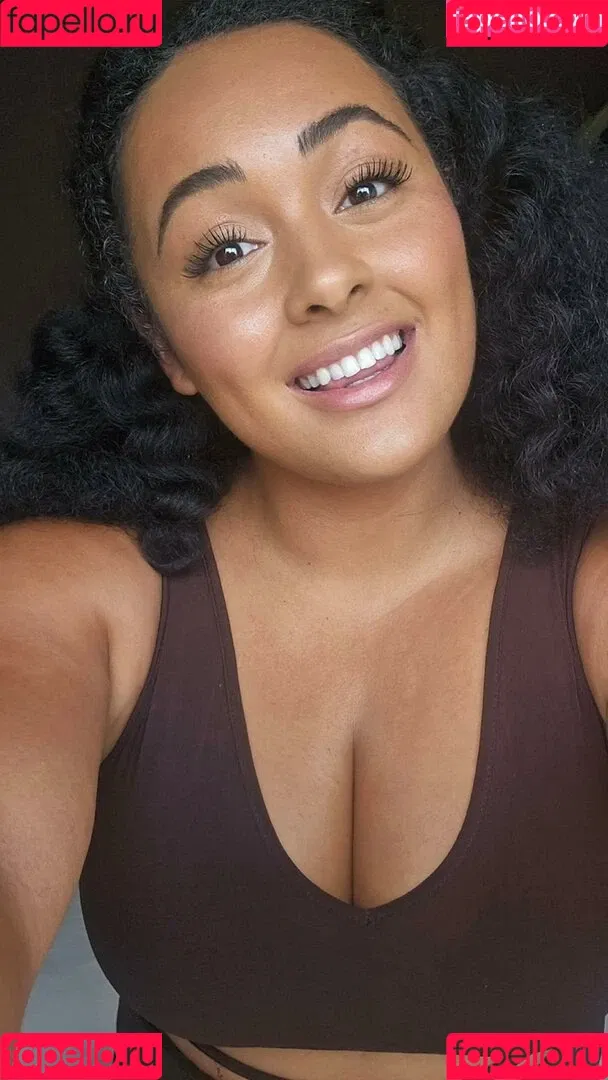 Louisa Mussington-Boreham / bigbootybritish / https: / loumb / modernbritishrose Onlyfans Photo Gallery 