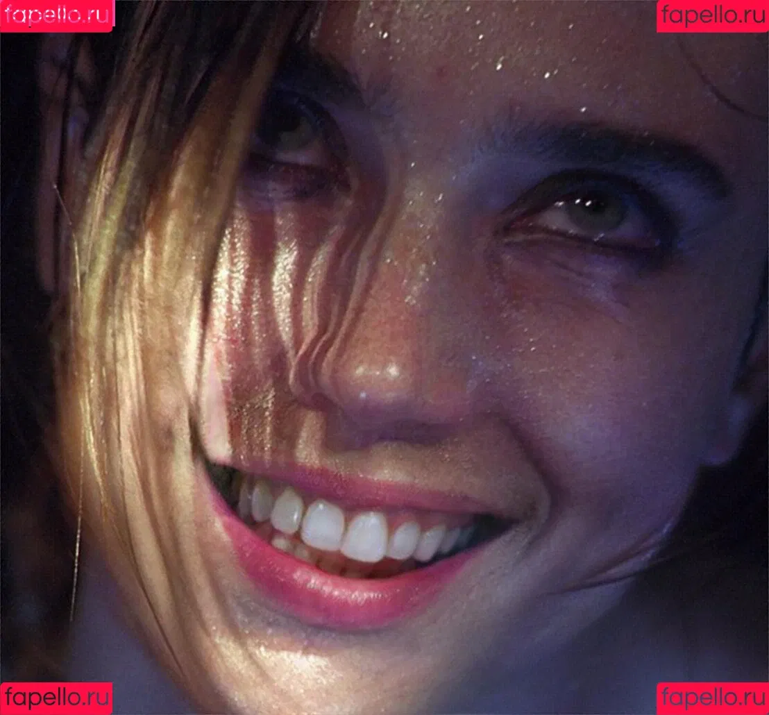 Jennifer Connelly / jenniferconnelly_ Onlyfans Photo Gallery 