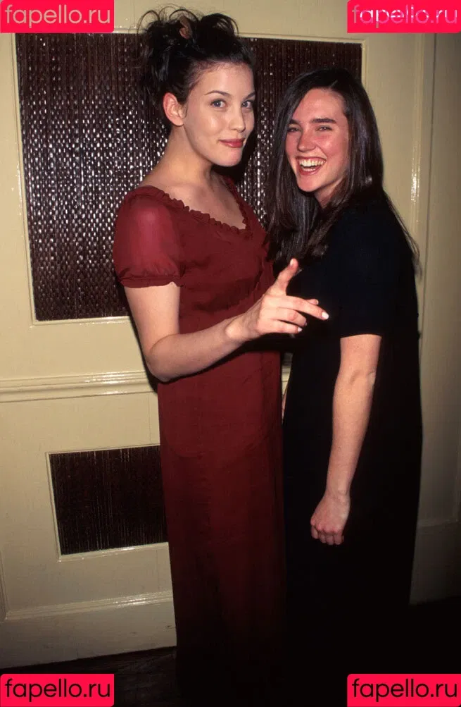 Jennifer Connelly / jenniferconnelly_ Onlyfans Photo Gallery 