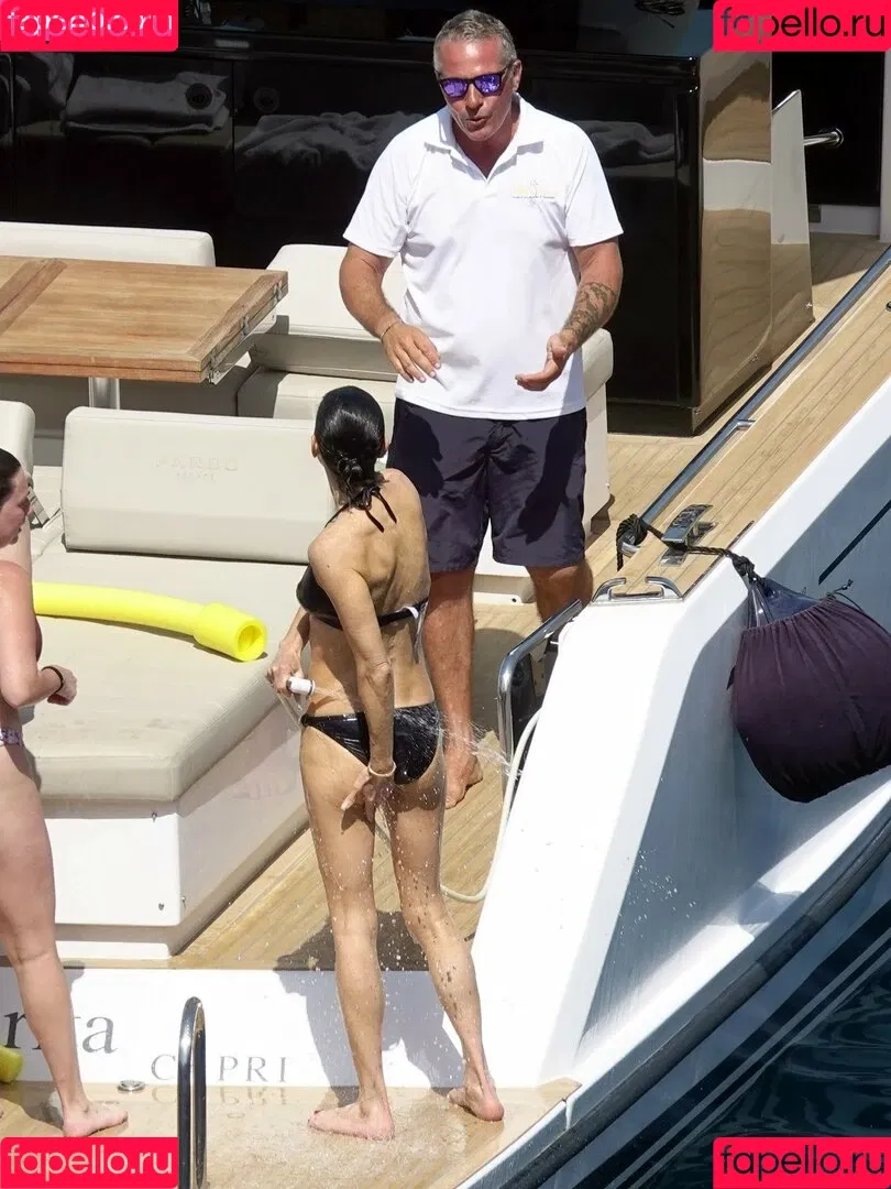 Jennifer Connelly / jenniferconnelly_ Onlyfans Photo Gallery 