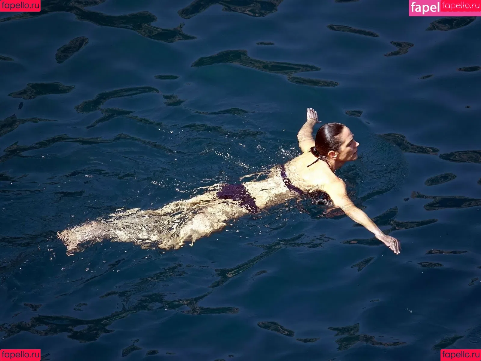 Jennifer Connelly / jenniferconnelly_ Onlyfans Photo Gallery 