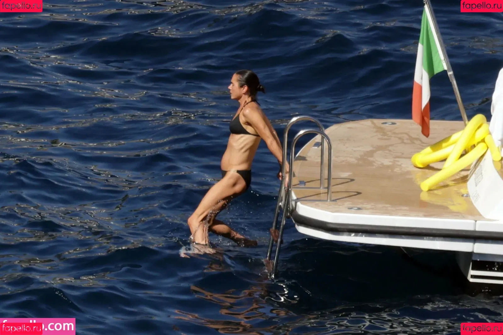 Jennifer Connelly / jenniferconnelly_ Onlyfans Photo Gallery 