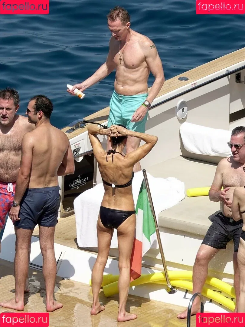 Jennifer Connelly / jenniferconnelly_ Onlyfans Photo Gallery 