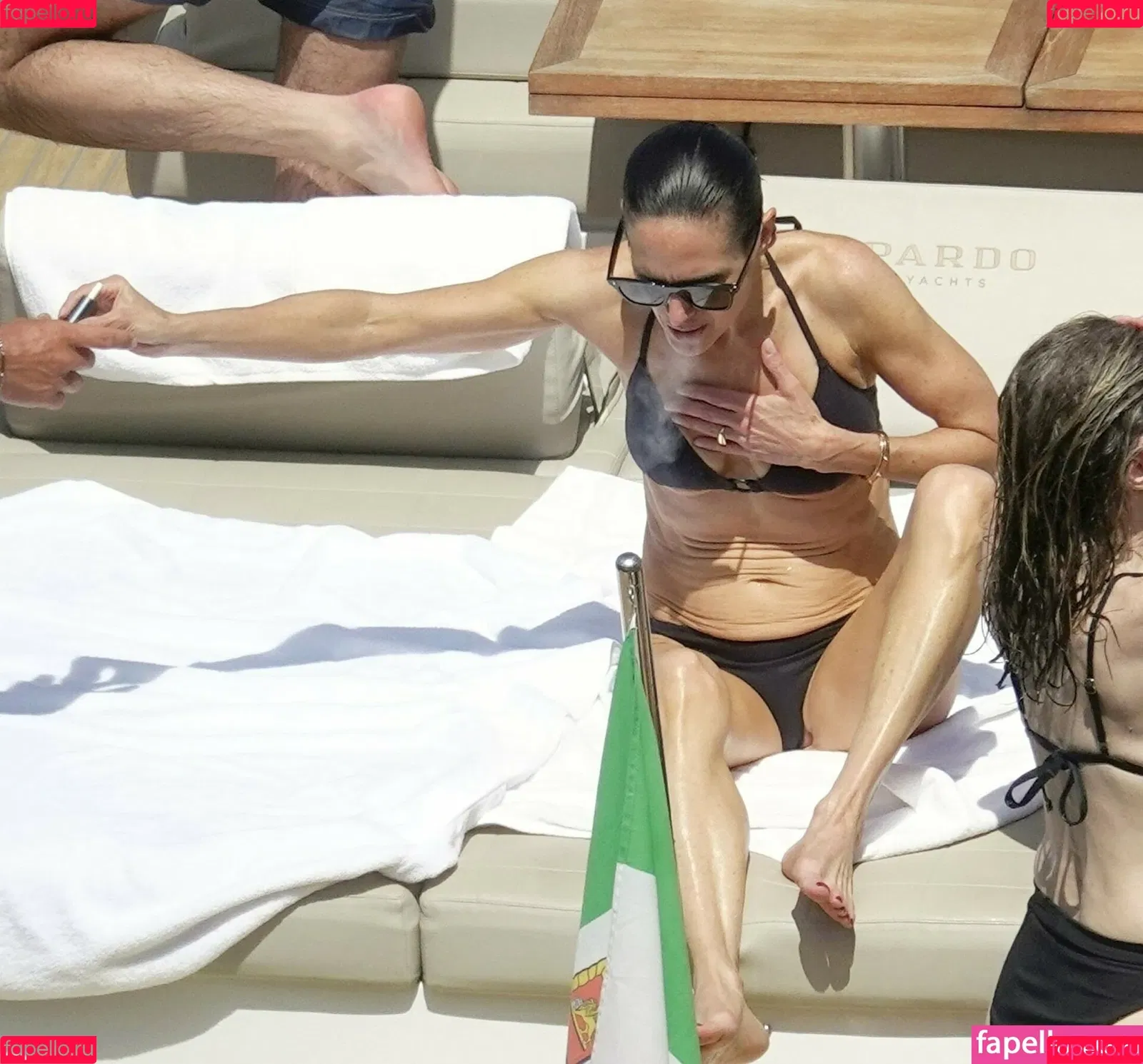 Jennifer Connelly / jenniferconnelly_ Onlyfans Photo Gallery 