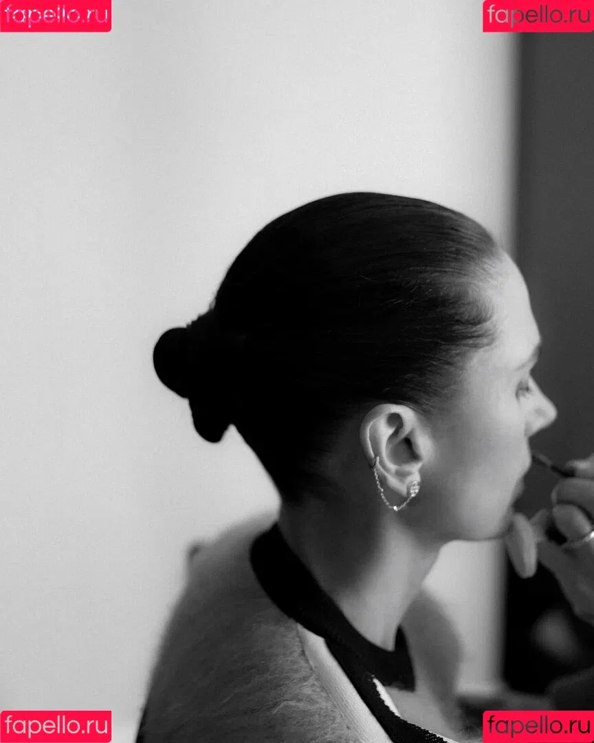 Jennifer Connelly / jenniferconnelly_ Onlyfans Photo Gallery 