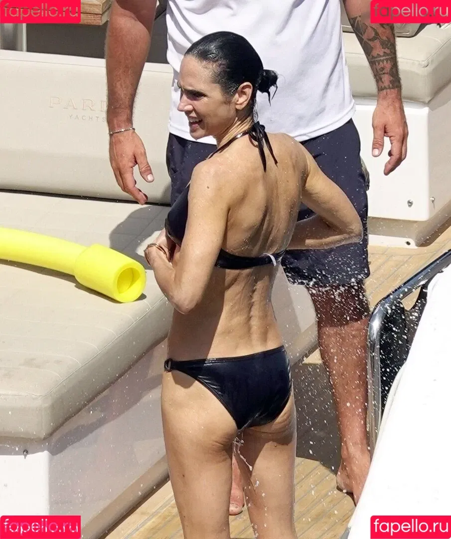 Jennifer Connelly / jenniferconnelly_ Onlyfans Photo Gallery 