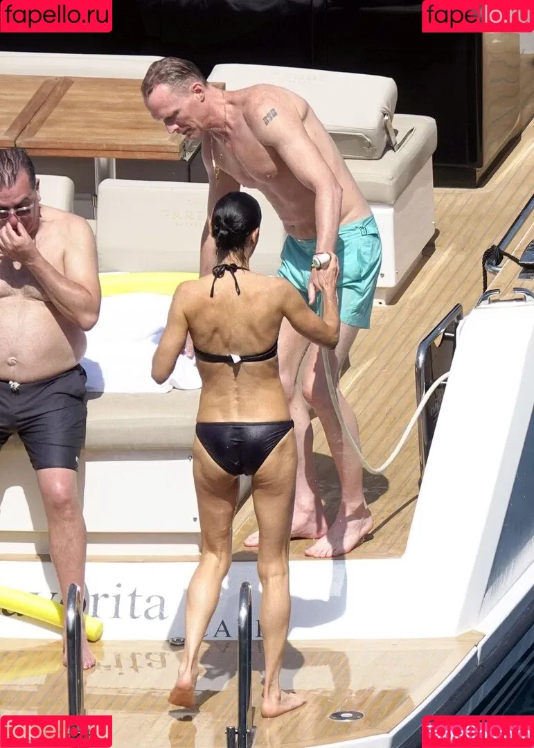 Jennifer Connelly / jenniferconnelly_ Onlyfans Photo Gallery 