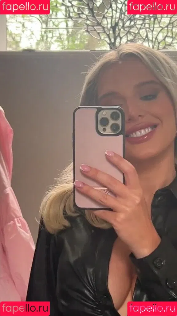 Helen Flanagan / helen_flanagan / hjgflanagan Onlyfans Photo Gallery 