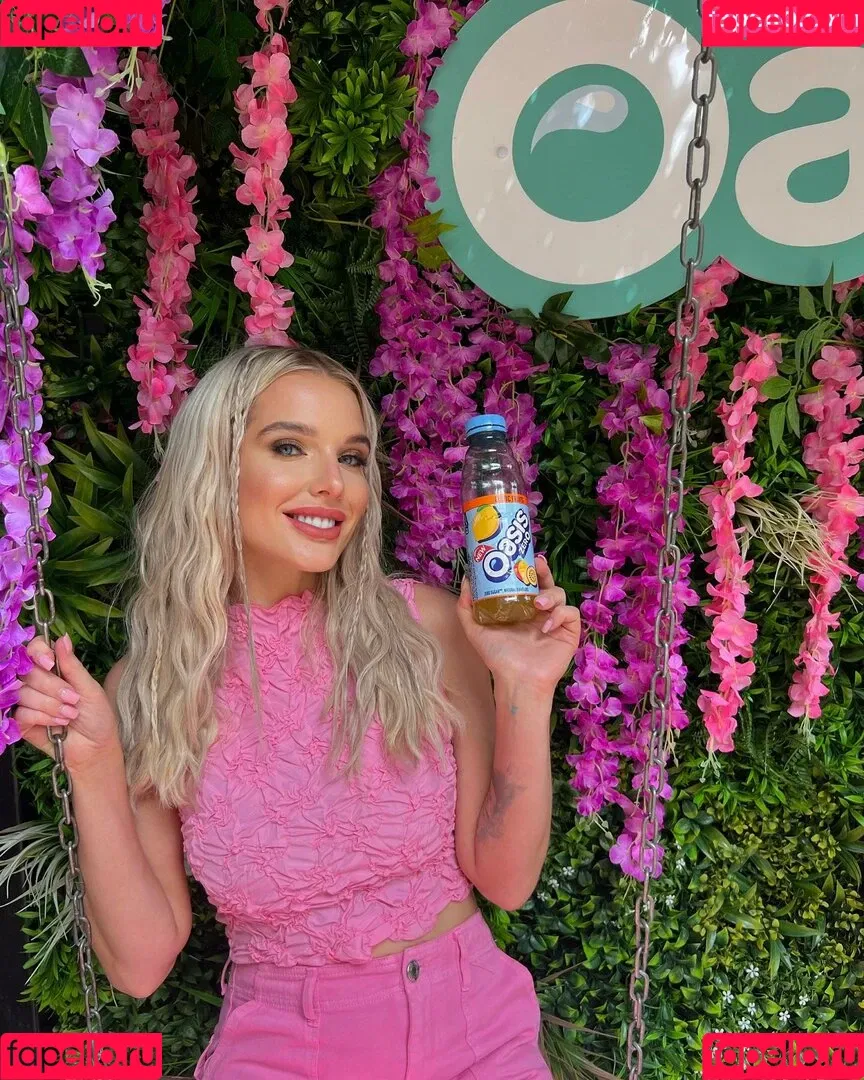 Helen Flanagan / helen_flanagan / hjgflanagan Onlyfans Photo Gallery 