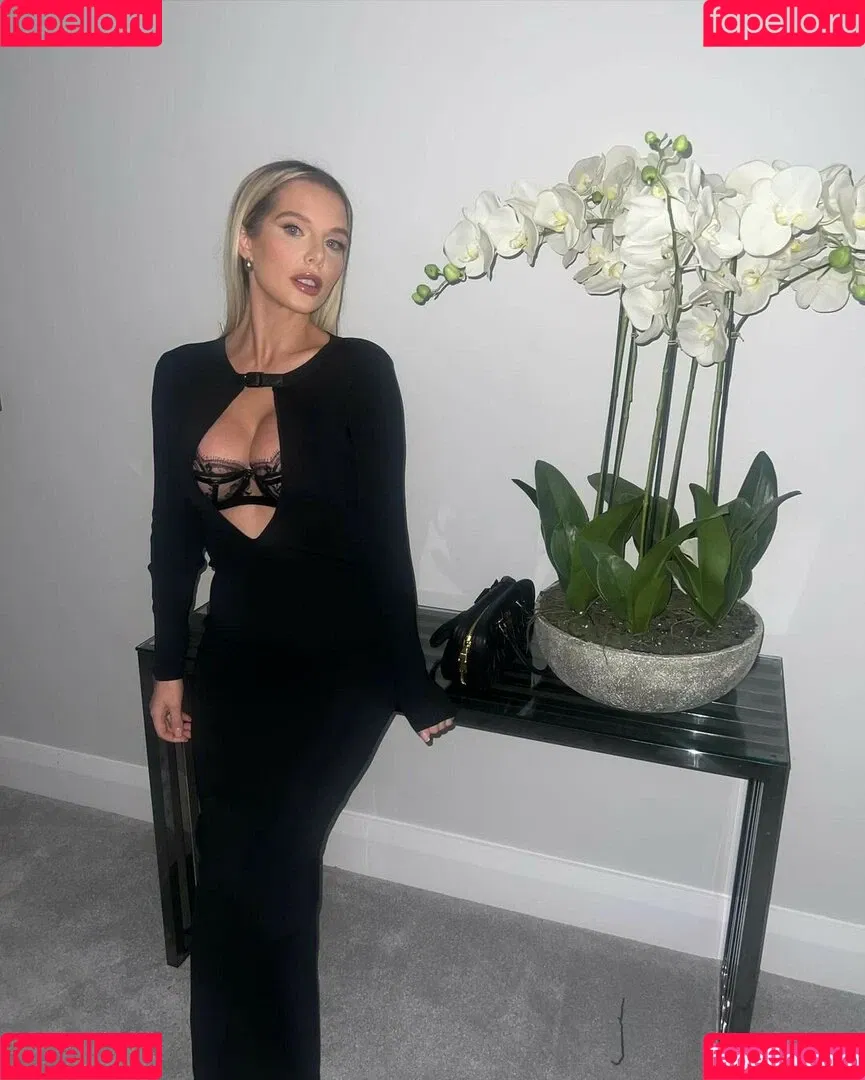 Helen Flanagan / helen_flanagan / hjgflanagan Onlyfans Photo Gallery 