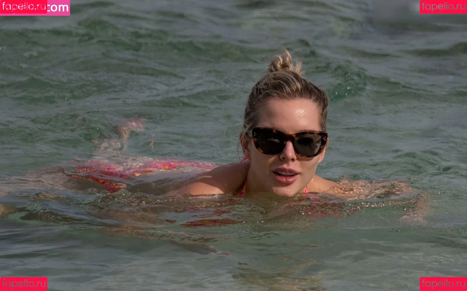 Helen Flanagan / helen_flanagan / hjgflanagan Onlyfans Photo Gallery 