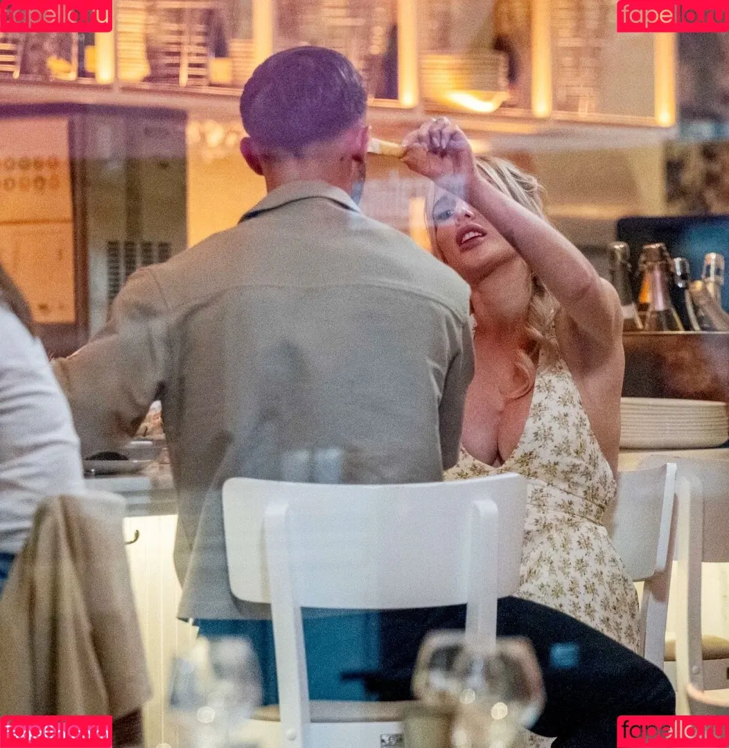 Helen Flanagan / helen_flanagan / hjgflanagan Onlyfans Photo Gallery 