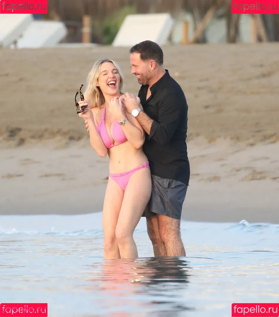 Helen Flanagan / helen_flanagan / hjgflanagan Onlyfans Photo Gallery 