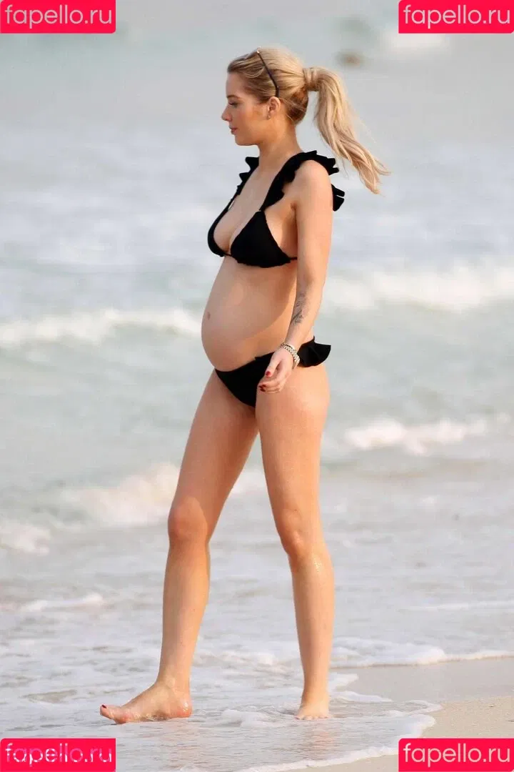 Helen Flanagan / helen_flanagan / hjgflanagan Onlyfans Photo Gallery 