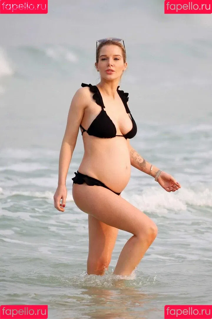 Helen Flanagan / helen_flanagan / hjgflanagan Onlyfans Photo Gallery 