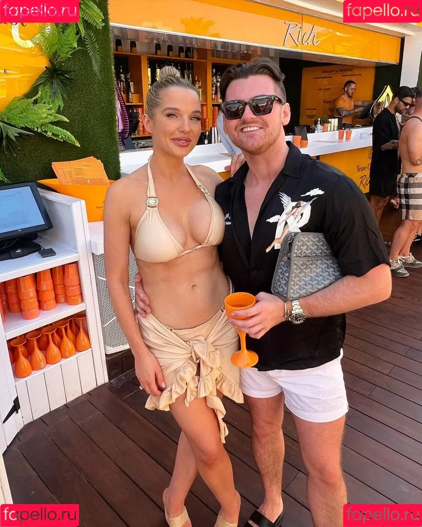 Helen Flanagan / helen_flanagan / hjgflanagan Onlyfans Photo Gallery 