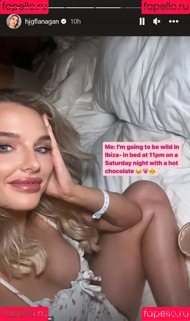 Helen Flanagan / helen_flanagan / hjgflanagan Onlyfans Photo Gallery 