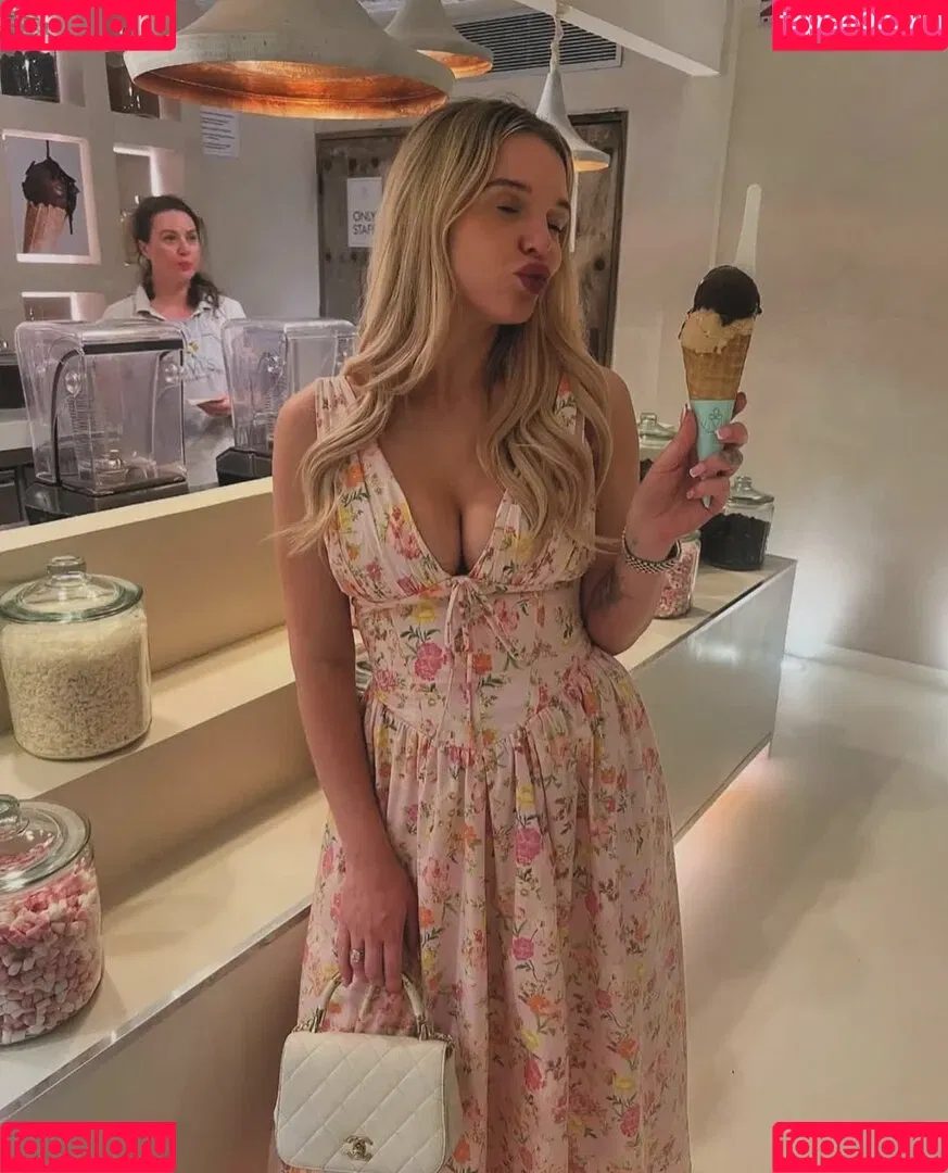 Helen Flanagan / helen_flanagan / hjgflanagan Onlyfans Photo Gallery 