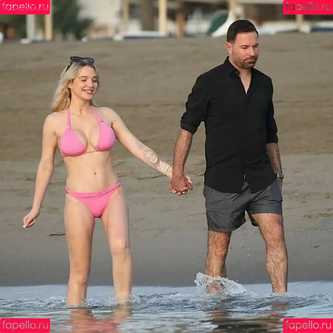 Helen Flanagan / helen_flanagan / hjgflanagan Onlyfans Photo Gallery 