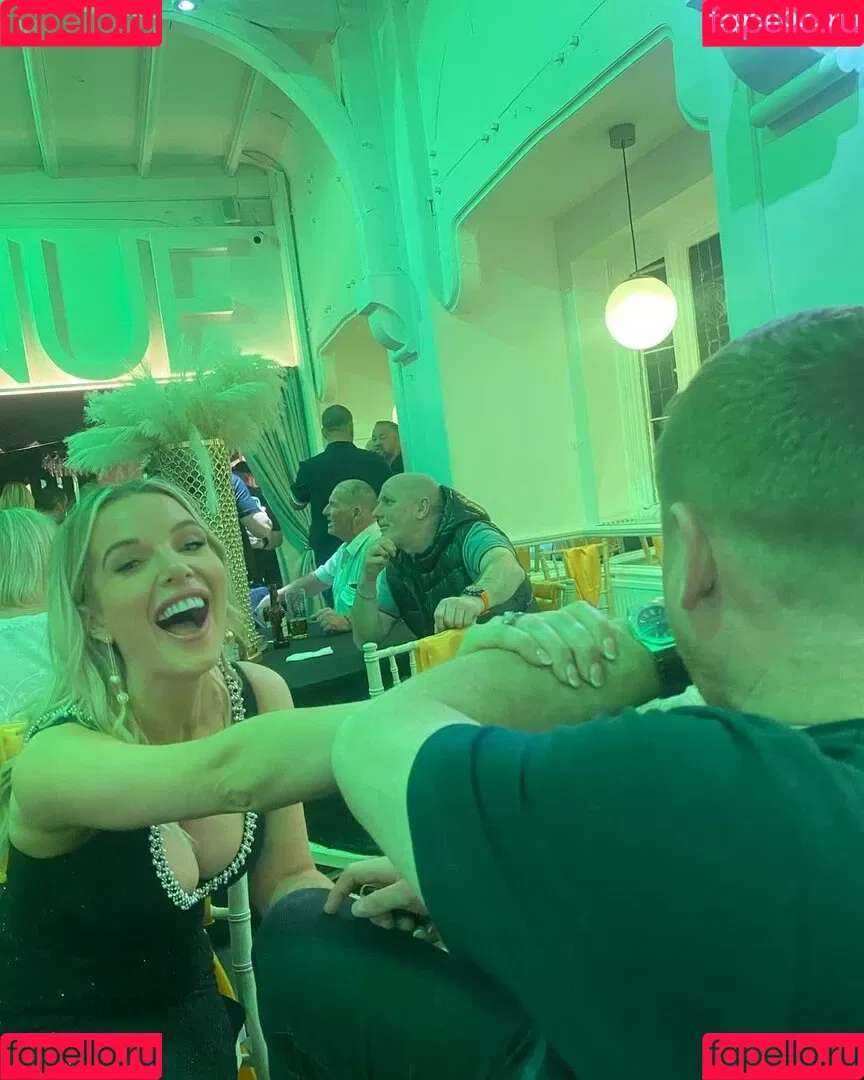 Helen Flanagan / helen_flanagan / hjgflanagan Onlyfans Photo Gallery 