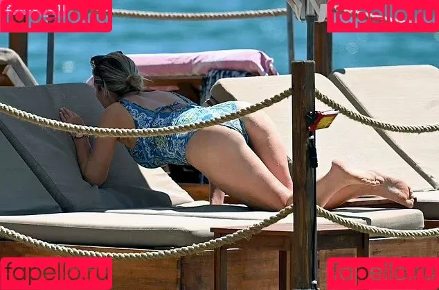 Helen Flanagan / helen_flanagan / hjgflanagan Onlyfans Photo Gallery 