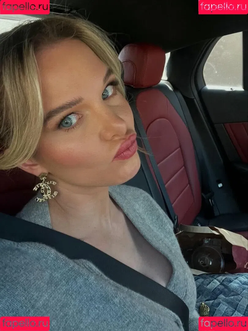 Helen Flanagan / helen_flanagan / hjgflanagan Onlyfans Photo Gallery 
