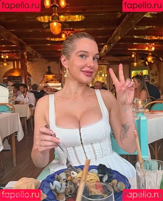 Helen Flanagan / helen_flanagan / hjgflanagan Onlyfans Photo Gallery 