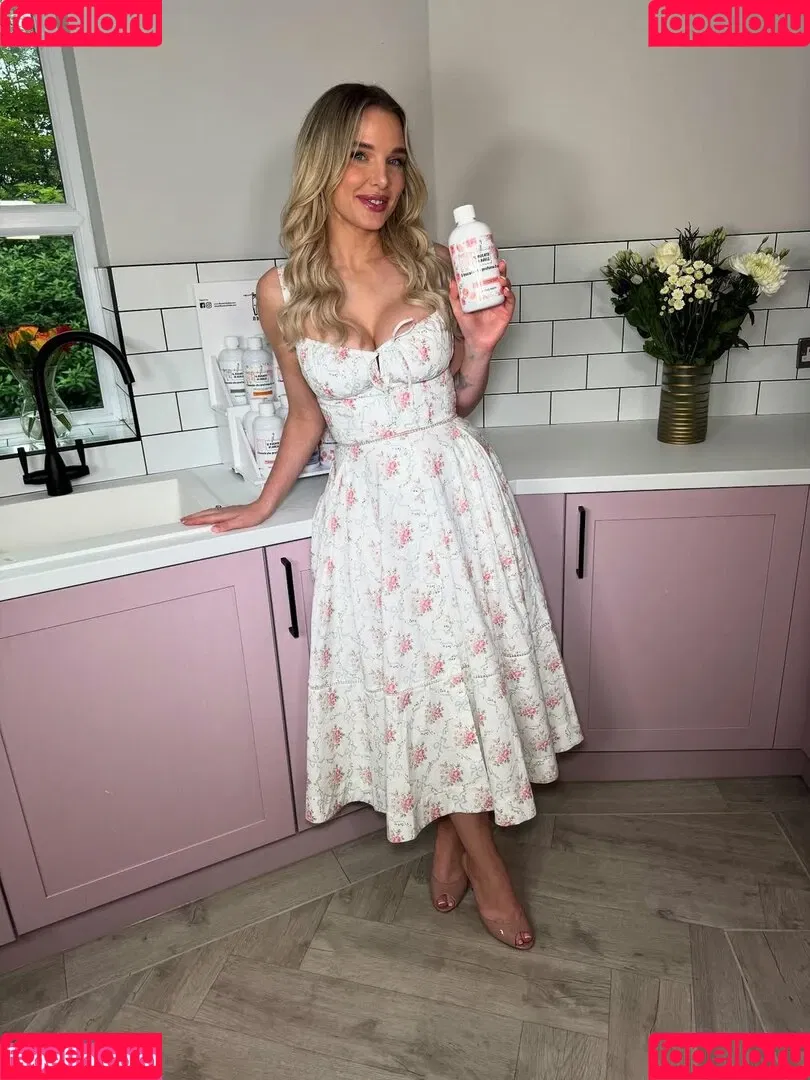 Helen Flanagan / helen_flanagan / hjgflanagan Onlyfans Photo Gallery 