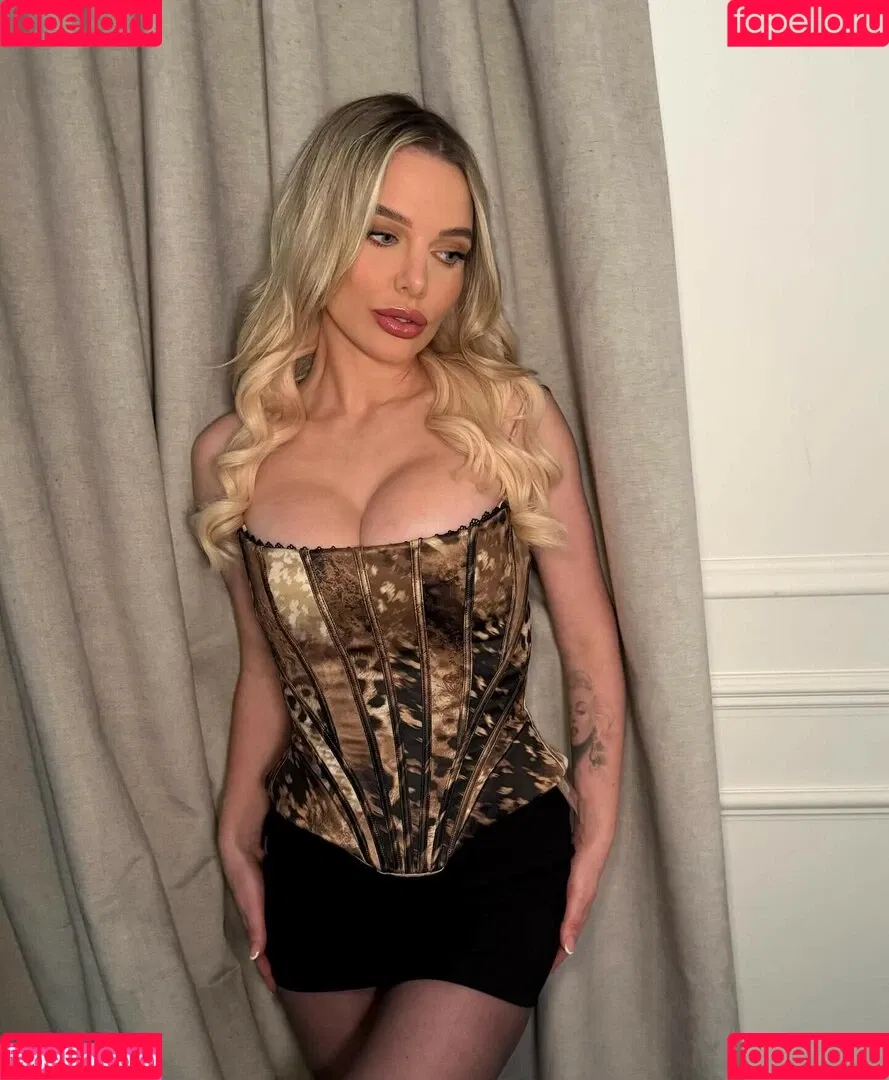 Helen Flanagan / helen_flanagan / hjgflanagan Onlyfans Photo Gallery 