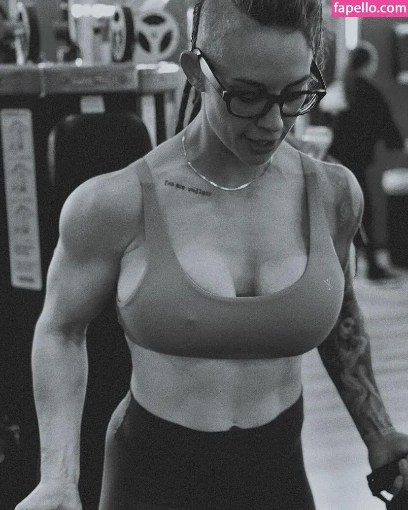 Celeste Bonin Onlyfans Photo Gallery 