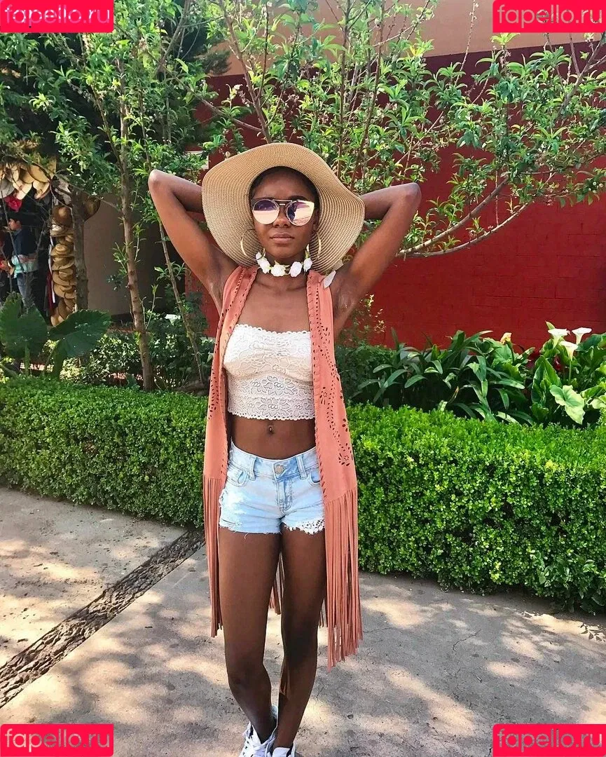 Ashleigh Murray / iamamurray / smashley0721 Onlyfans Photo Gallery 