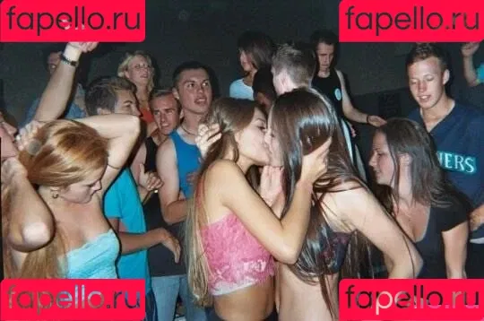 Eileen Kelly / eileen / kellyxlauren / killerandasweetthang Onlyfans Photo Gallery 