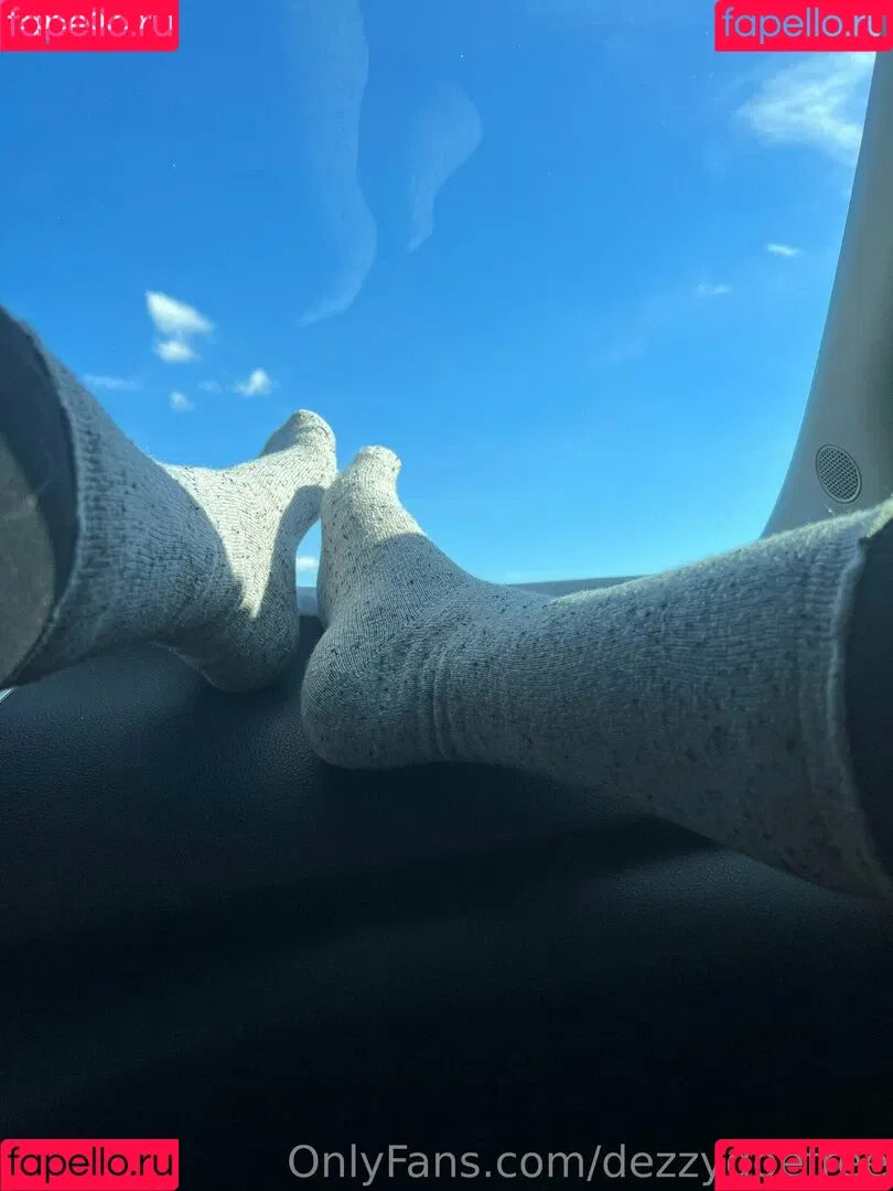 dedframe_ / dezzydoefree Onlyfans Photo Gallery 