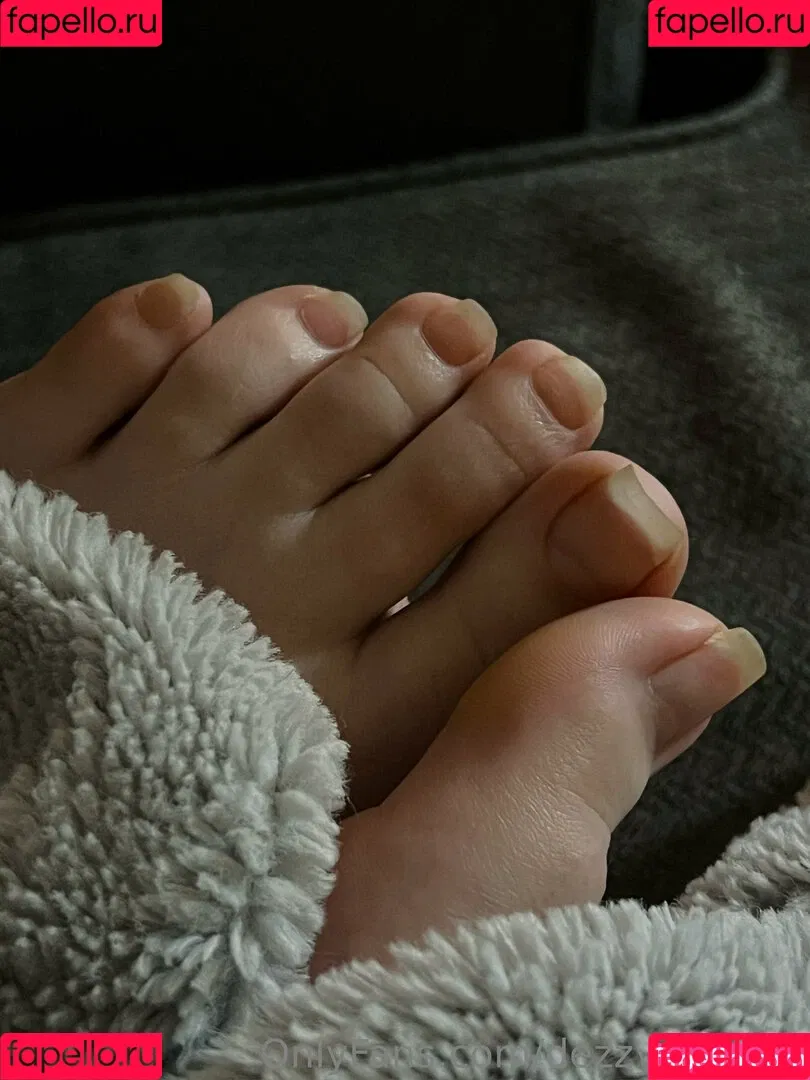 dedframe_ / dezzydoefree Onlyfans Photo Gallery 