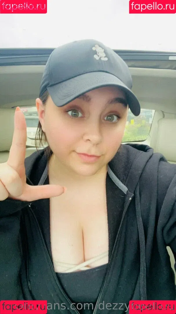 dedframe_ / dezzydoefree Onlyfans Photo Gallery 