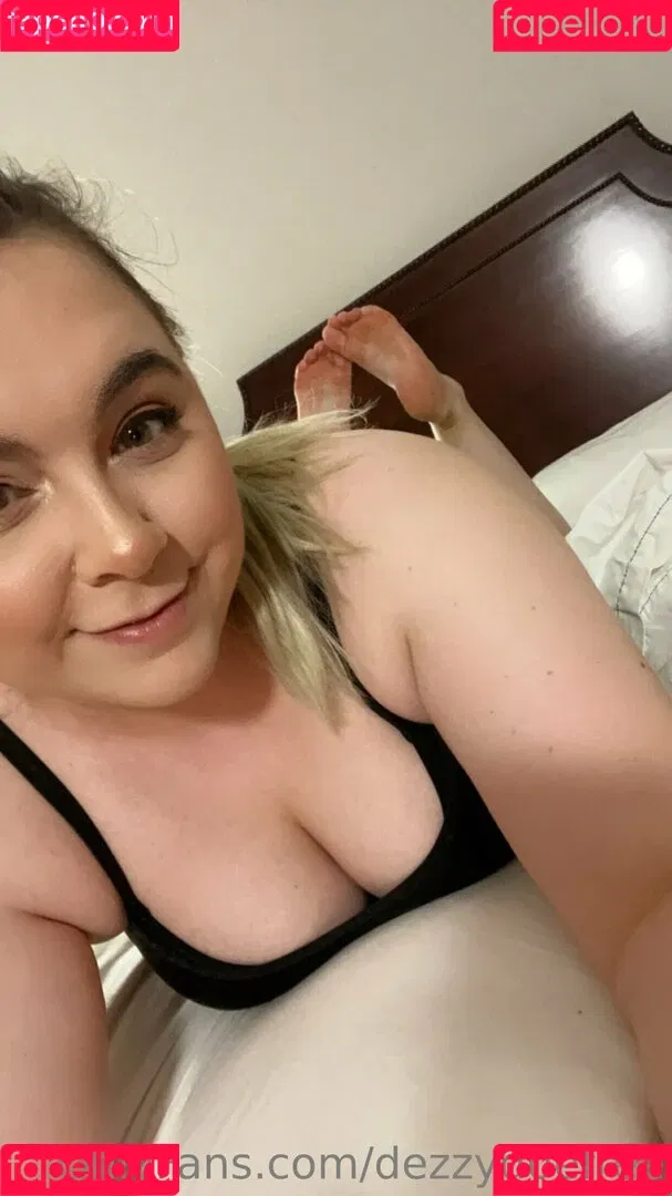 dedframe_ / dezzydoefree Onlyfans Photo Gallery 