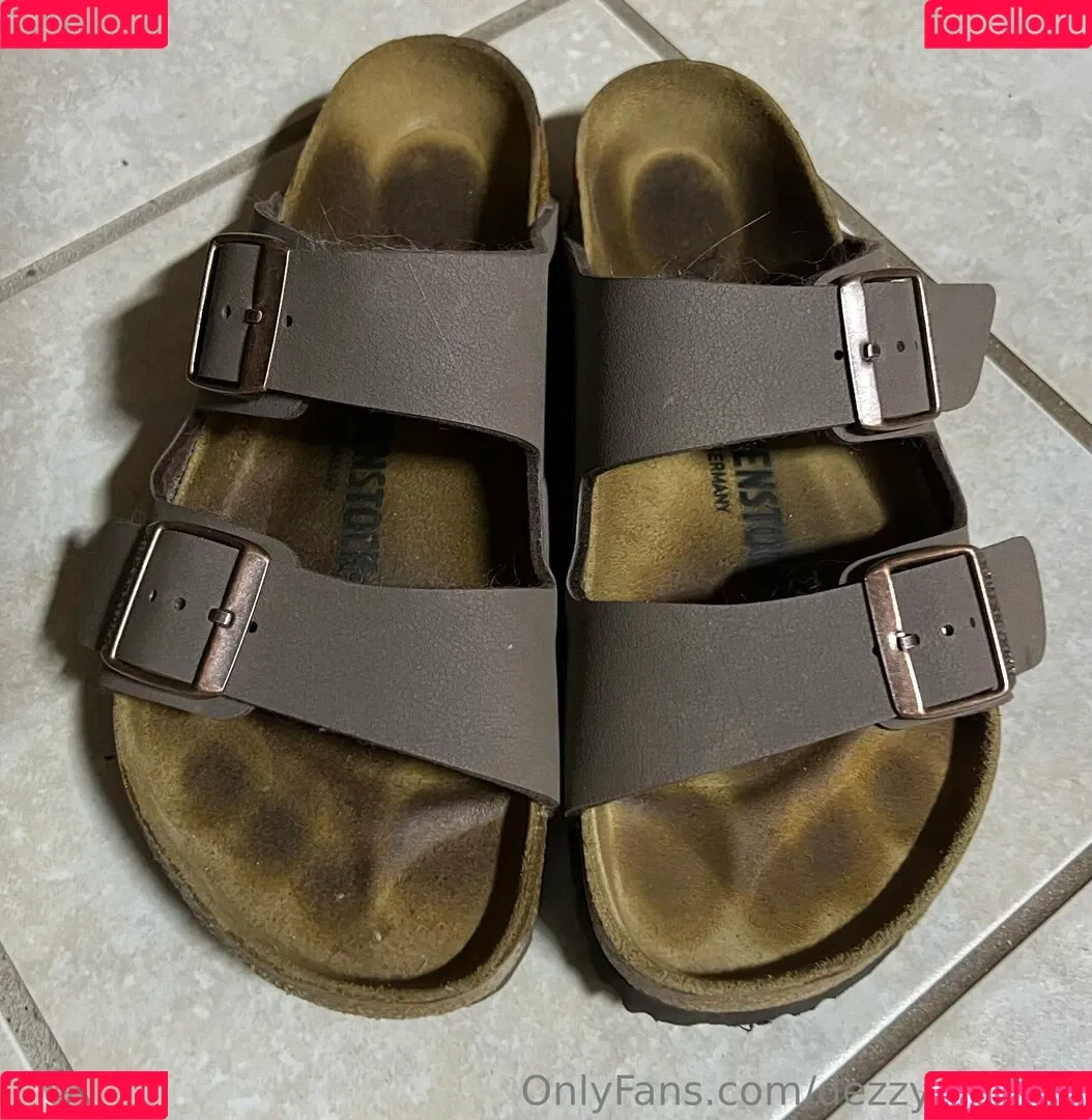 dedframe_ / dezzydoefree Onlyfans Photo Gallery 