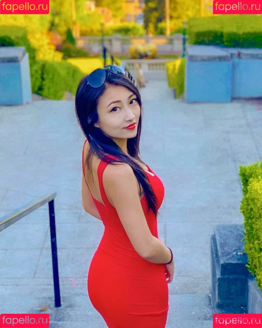 1260479805 / iseetan / seethefunny / siitan.irl Onlyfans Photo Gallery 