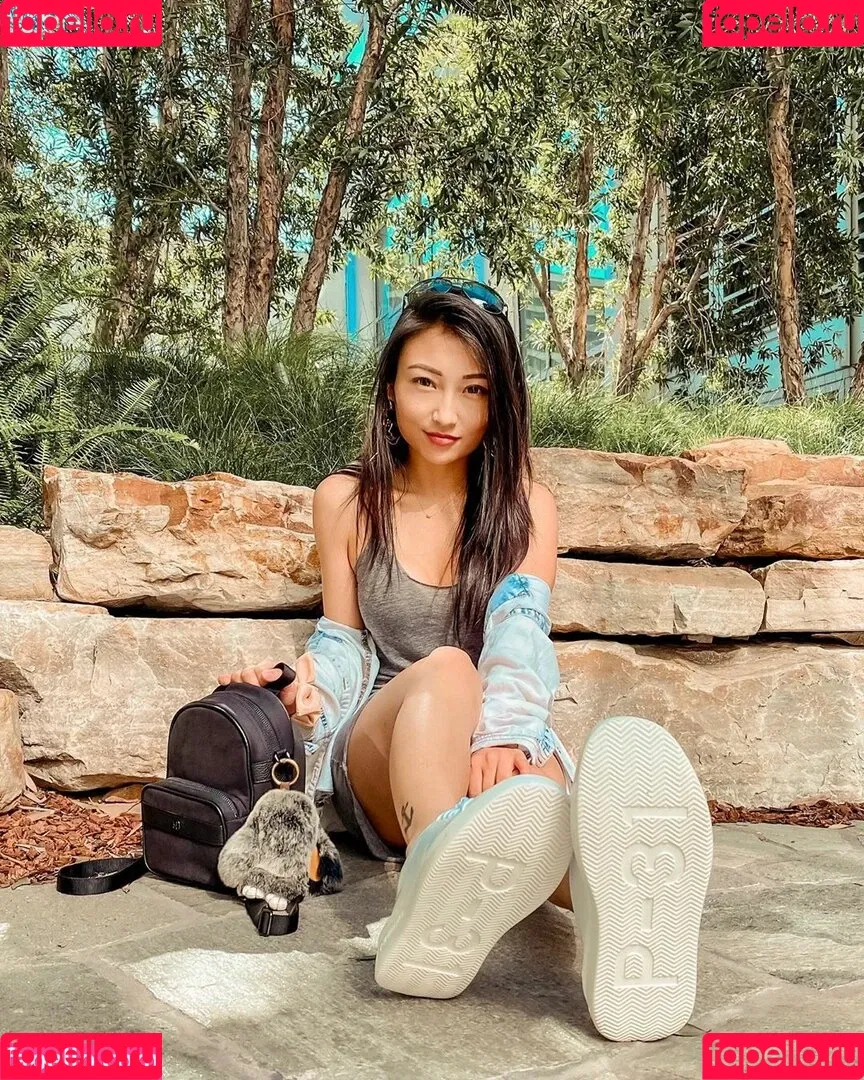 1260479805 / iseetan / seethefunny / siitan.irl Onlyfans Photo Gallery 