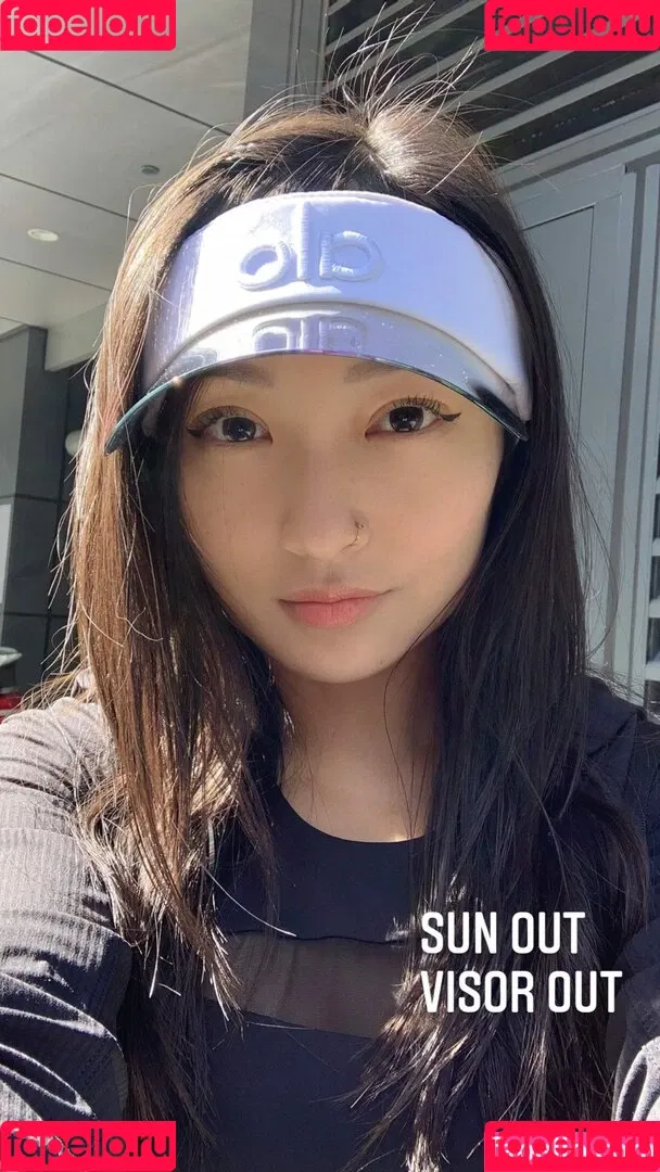 1260479805 / iseetan / seethefunny / siitan.irl Onlyfans Photo Gallery 