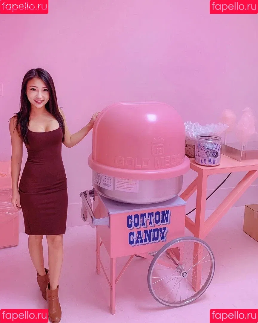 1260479805 / iseetan / seethefunny / siitan.irl Onlyfans Photo Gallery 