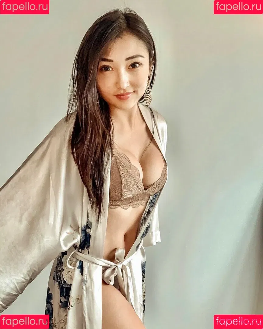 1260479805 / iseetan / seethefunny / siitan.irl Onlyfans Photo Gallery 