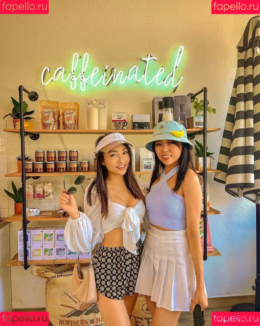 1260479805 / iseetan / seethefunny / siitan.irl Onlyfans Photo Gallery 