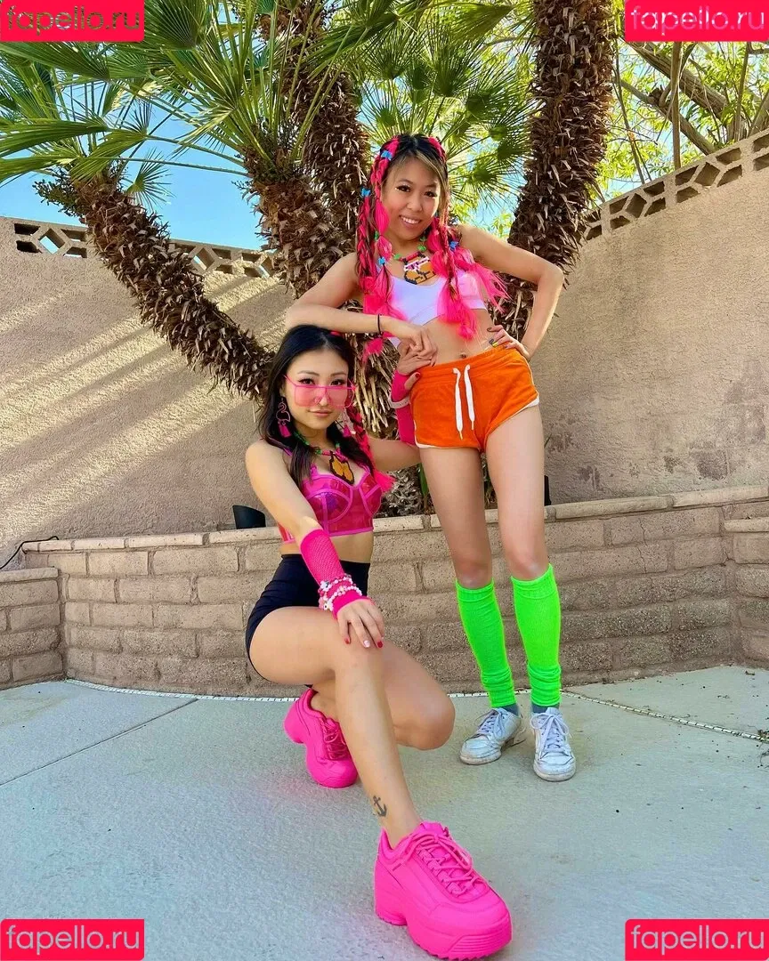 1260479805 / iseetan / seethefunny / siitan.irl Onlyfans Photo Gallery 