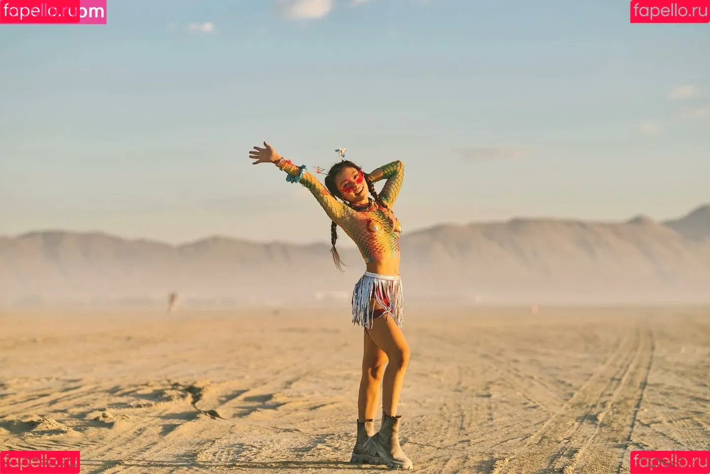 1260479805 / iseetan / seethefunny / siitan.irl Onlyfans Photo Gallery 