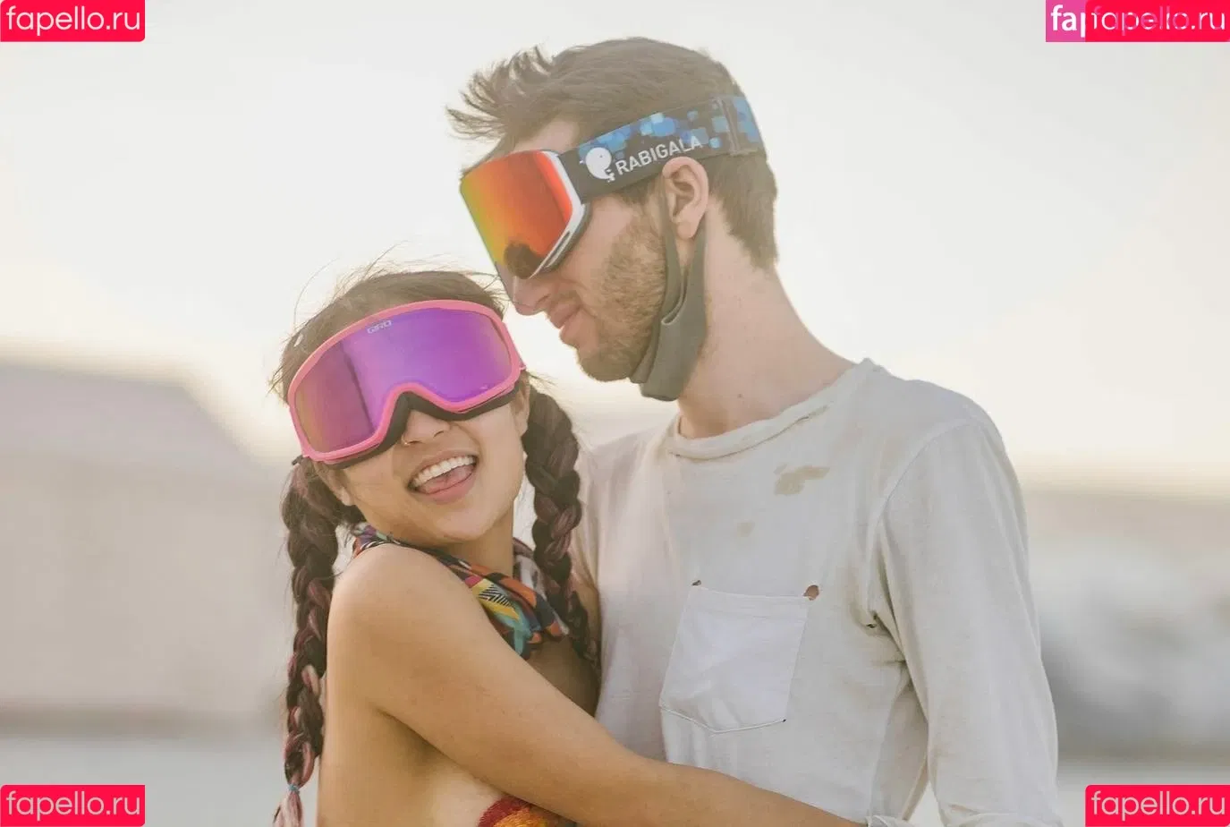 1260479805 / iseetan / seethefunny / siitan.irl Onlyfans Photo Gallery 