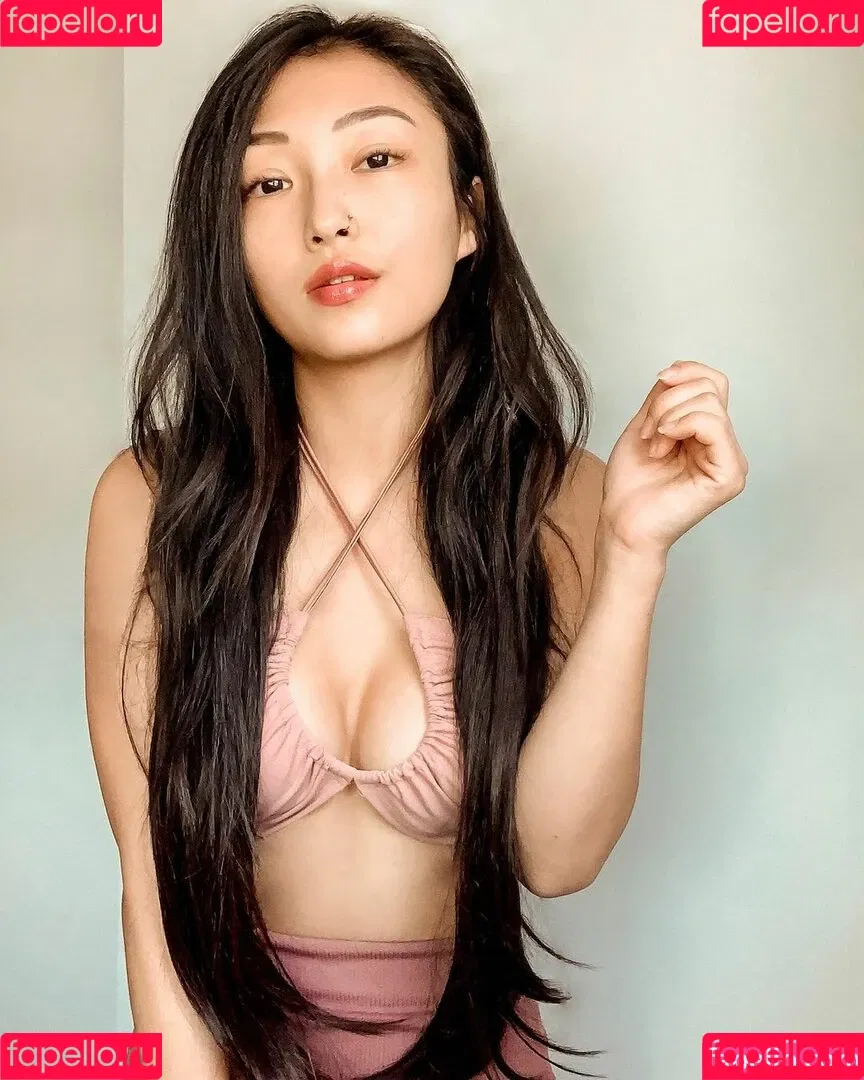 1260479805 / iseetan / seethefunny / siitan.irl Onlyfans Photo Gallery 