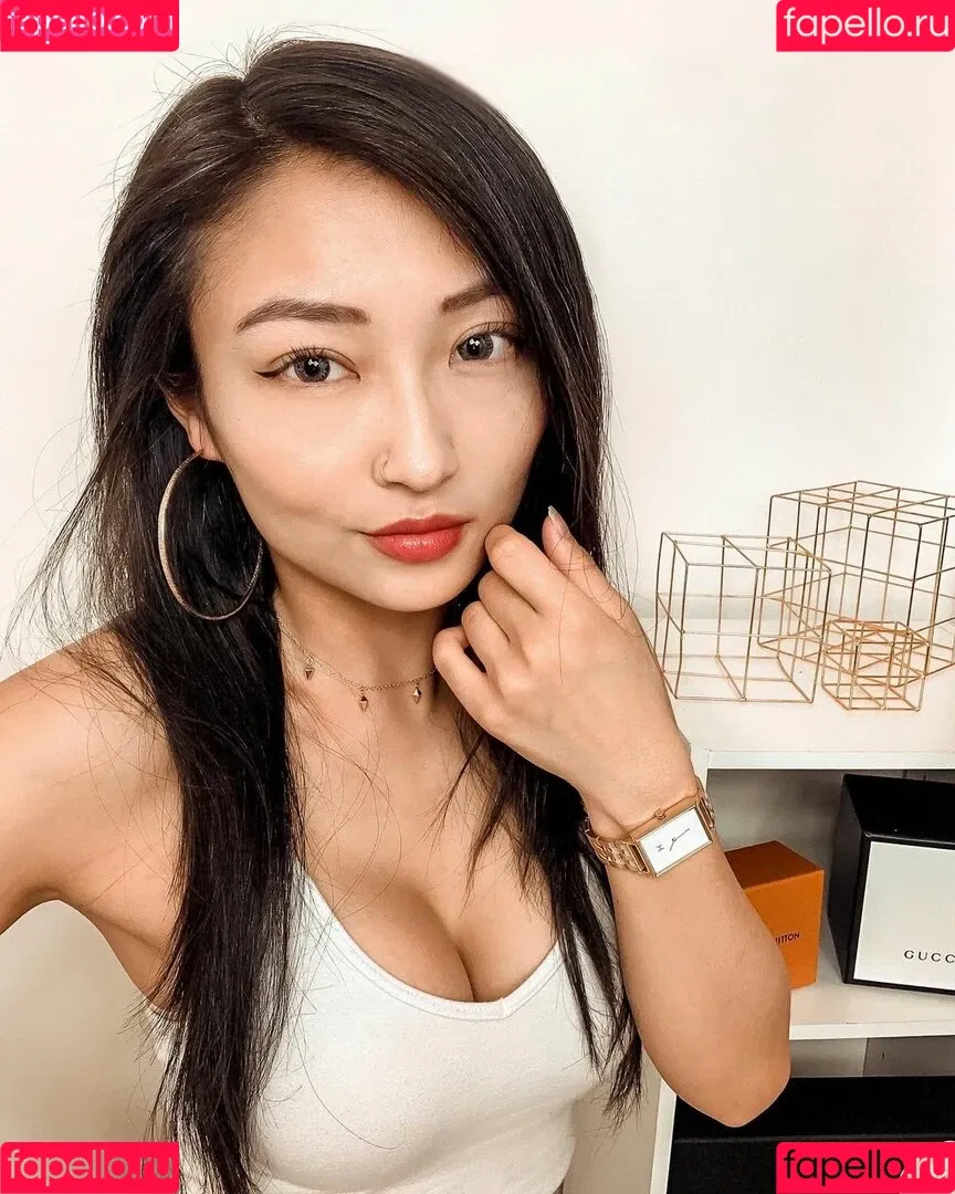 1260479805 / iseetan / seethefunny / siitan.irl Onlyfans Photo Gallery 